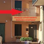 Venezia, 15 Minutes From Venice, Parking,shuttle Airport, Train Station Miranese Apartament