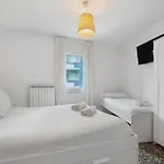 Venezia, 15 Minutes From Venice, Parking,shuttle Airport, Train Station Miranese * Mestre