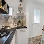 Apartament Venezia, 15 Minutes From Venice, Parking,shuttle Airport, Train Station Miranese Mestre