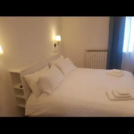 Center, 15 Minutes From Venice, Parking Miranese Apartment