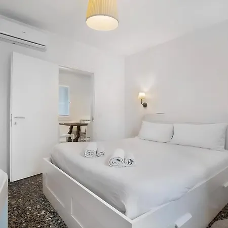Venezia, 15 Minutes From Venice, Parking,shuttle Airport, Train Station Miranese * Mestre