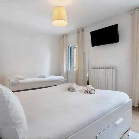 Venezia, 15 Minutes From Venice, Parking,shuttle Airport, Train Station Miranese Apartament Mestre